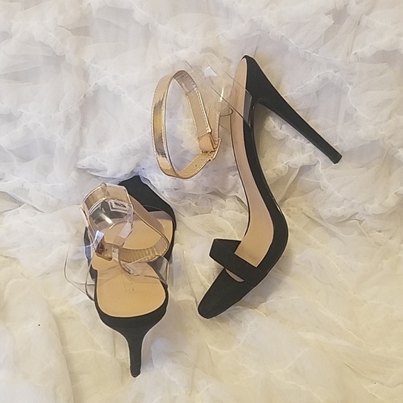 Ladies heels - Picture 2 of 2